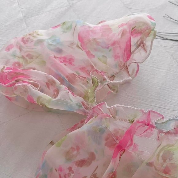 SOLD! SNDYS the Label Bright Lights Floral Puff Crop Top - Picture 3 of 4